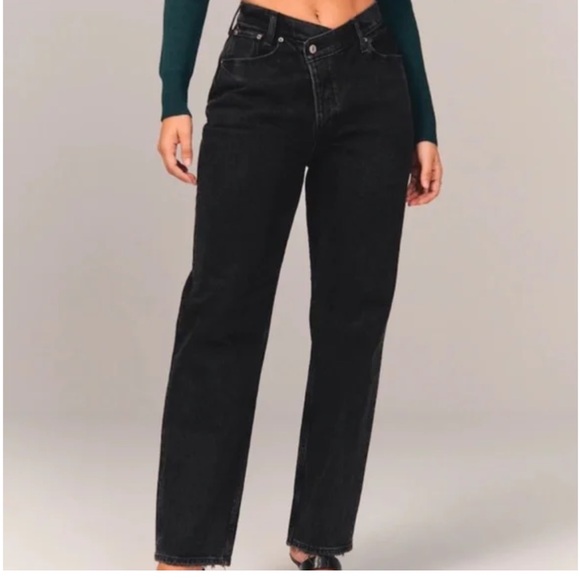 Abercrombie & Fitch Curve Love The Dad High Rise Jean w/ Criss-Cross Waistband - Picture 2 of 10